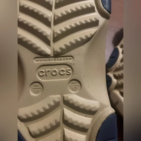 Crocs Casual Comfort Shoes - Picture 5 of 5